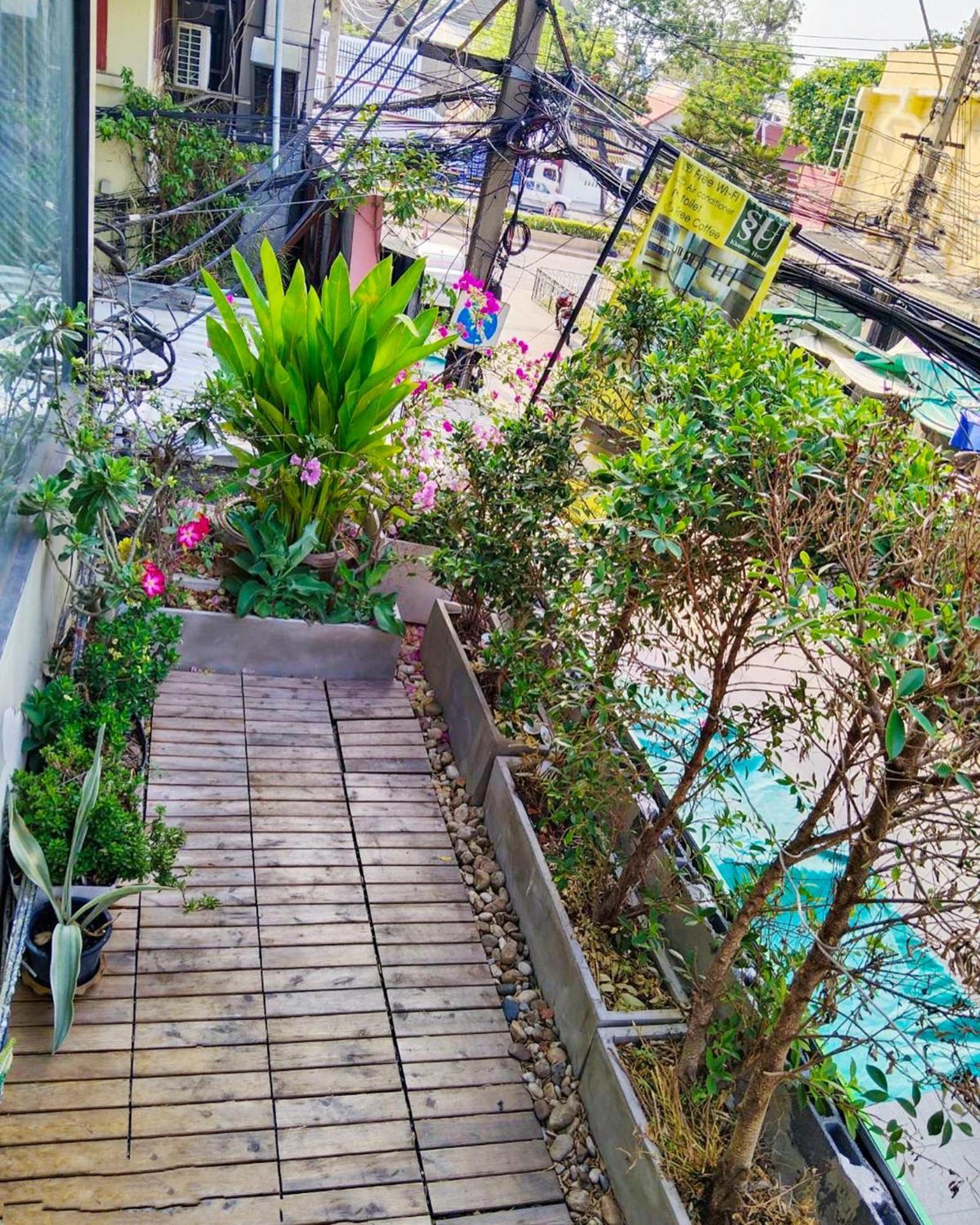 Susu Khaosan Hostel Bangkok Exterior foto